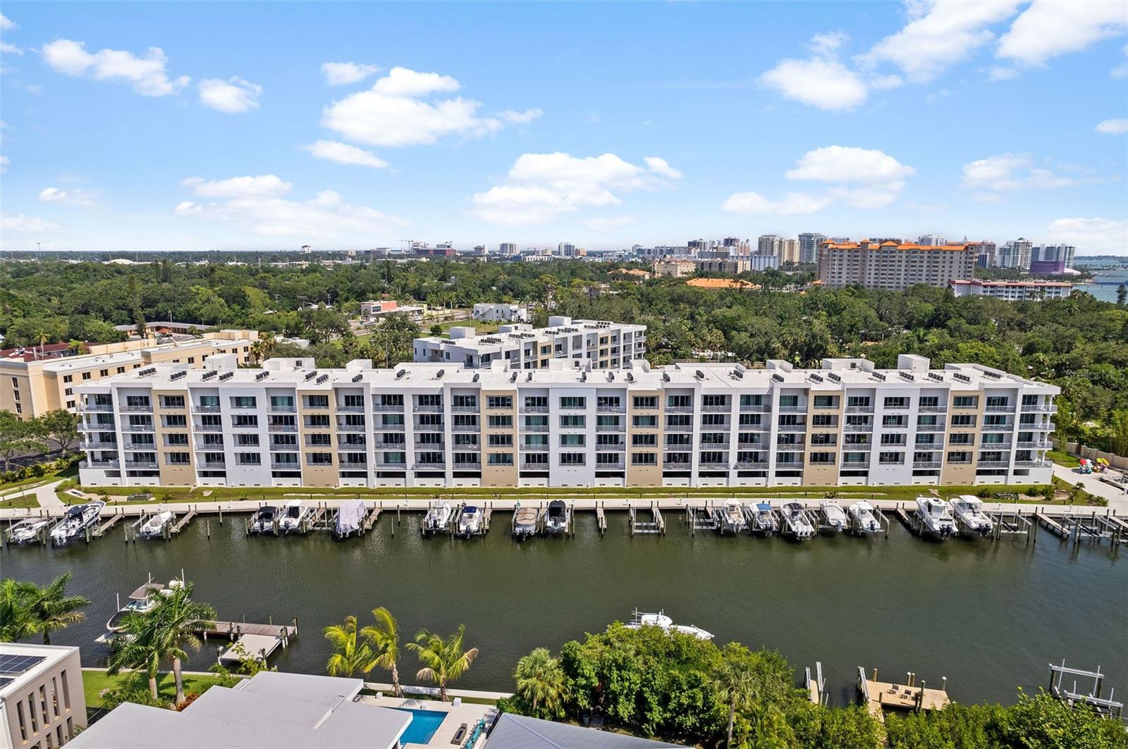 Image 35 of 43 For 1703 Tamiami Trail 303