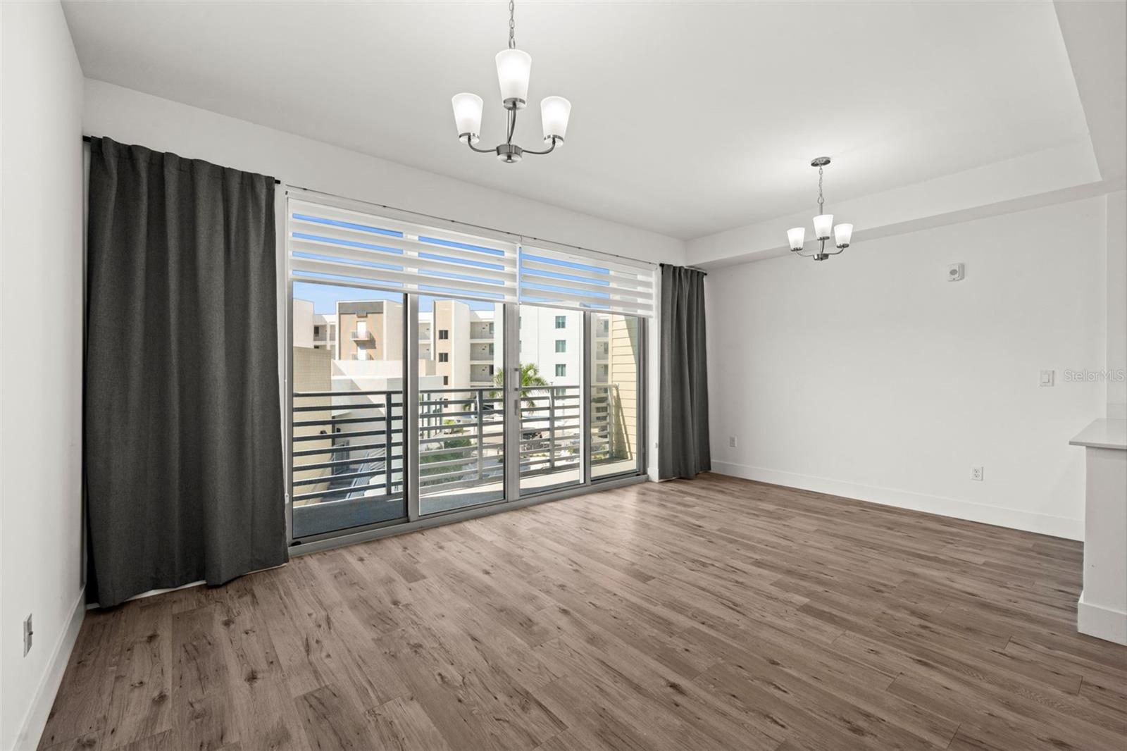 Image 7 of 43 For 1703 Tamiami Trail 303