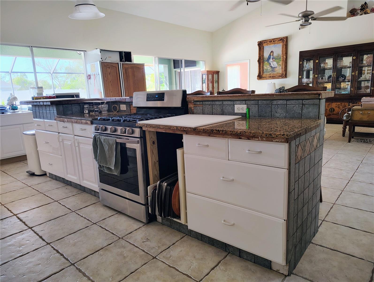 Image 15 of 26 For 23495 Altman Avenue