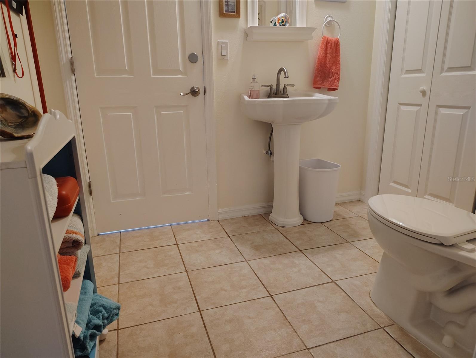 Image 52 of 80 For 23495 Altman Avenue