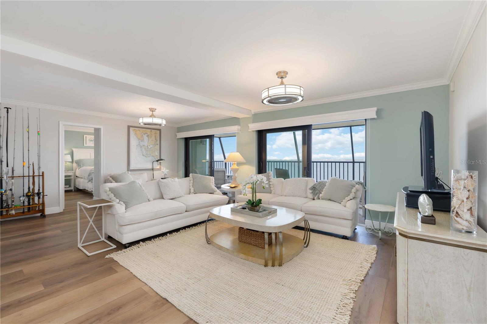 Image 12 of 55 For 1500 Park Beach Circle 6c