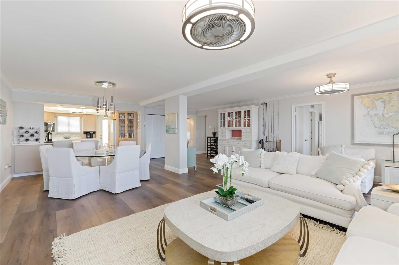 Image 14 of 55 For 1500 Park Beach Circle 6c