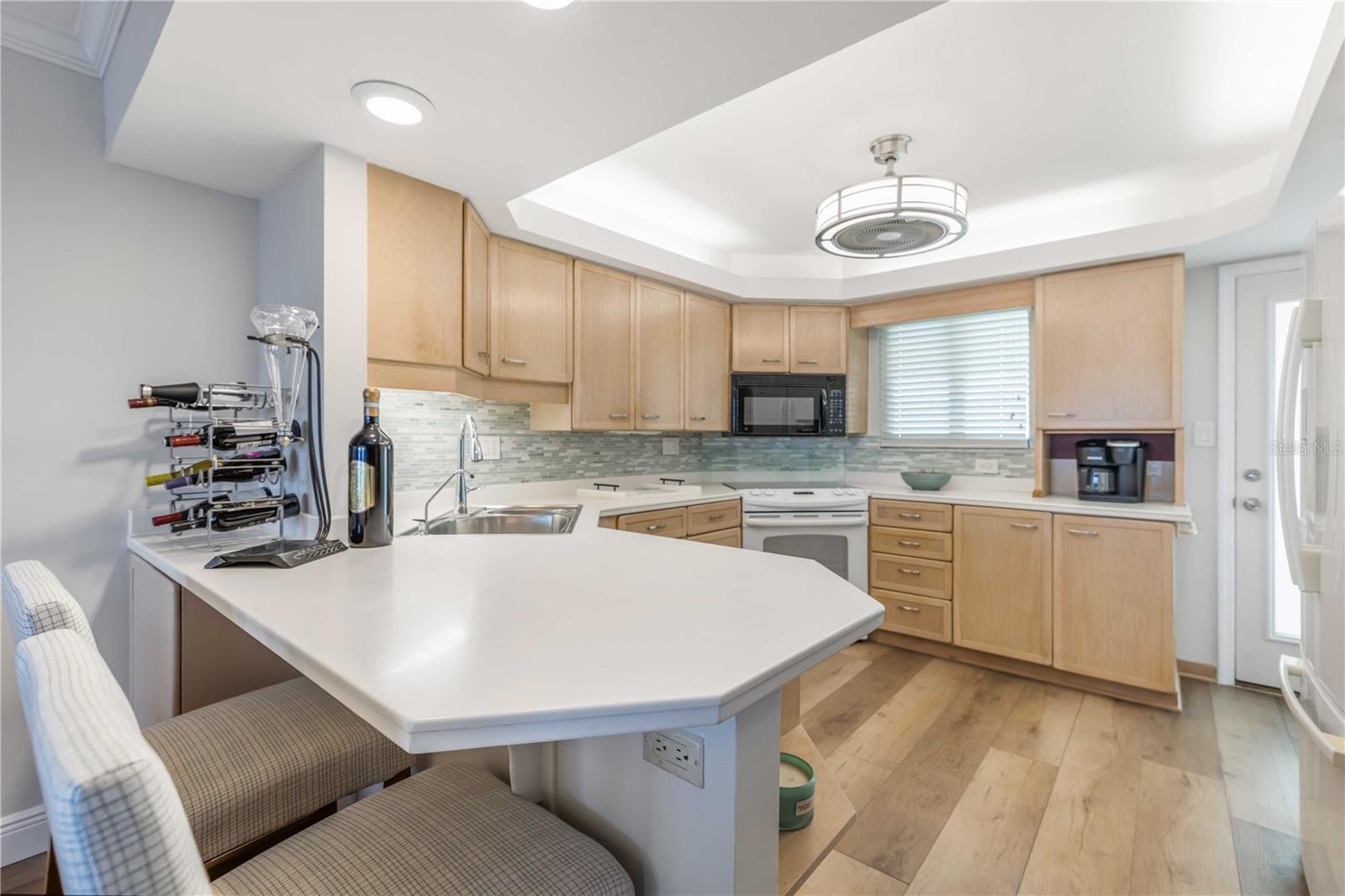 Image 20 of 55 For 1500 Park Beach Circle 6c