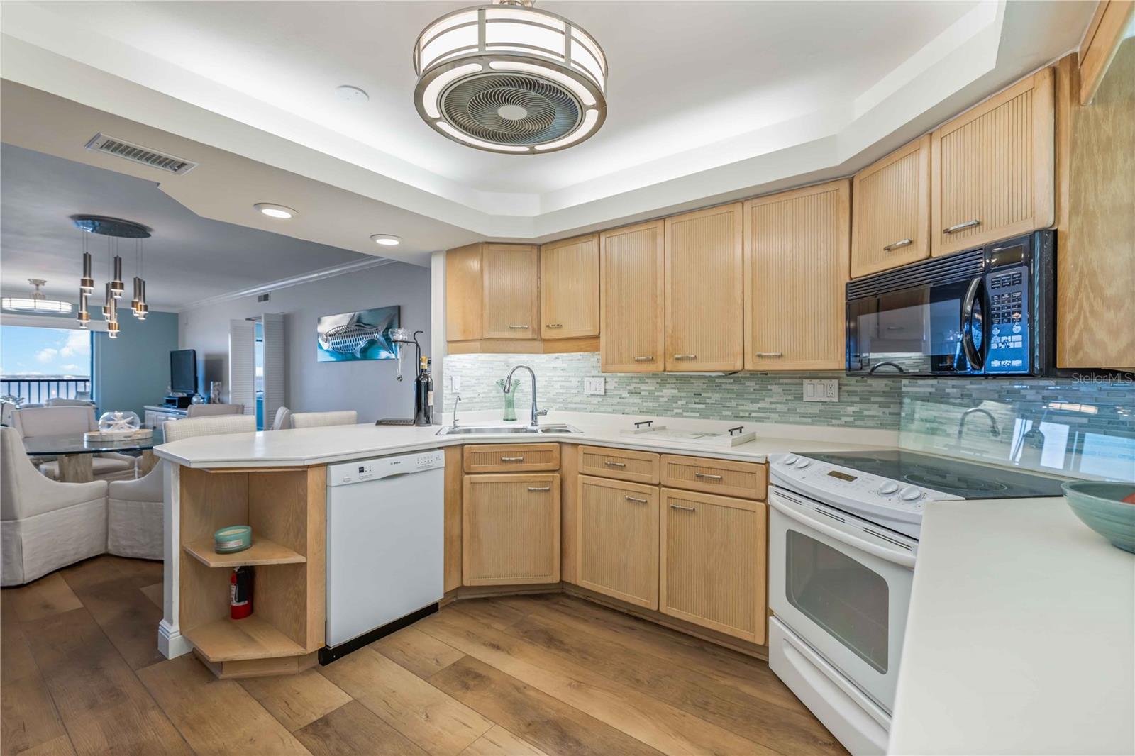 Image 22 of 55 For 1500 Park Beach Circle 6c