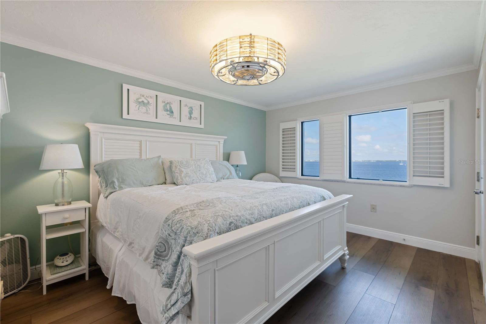 Image 23 of 55 For 1500 Park Beach Circle 6c