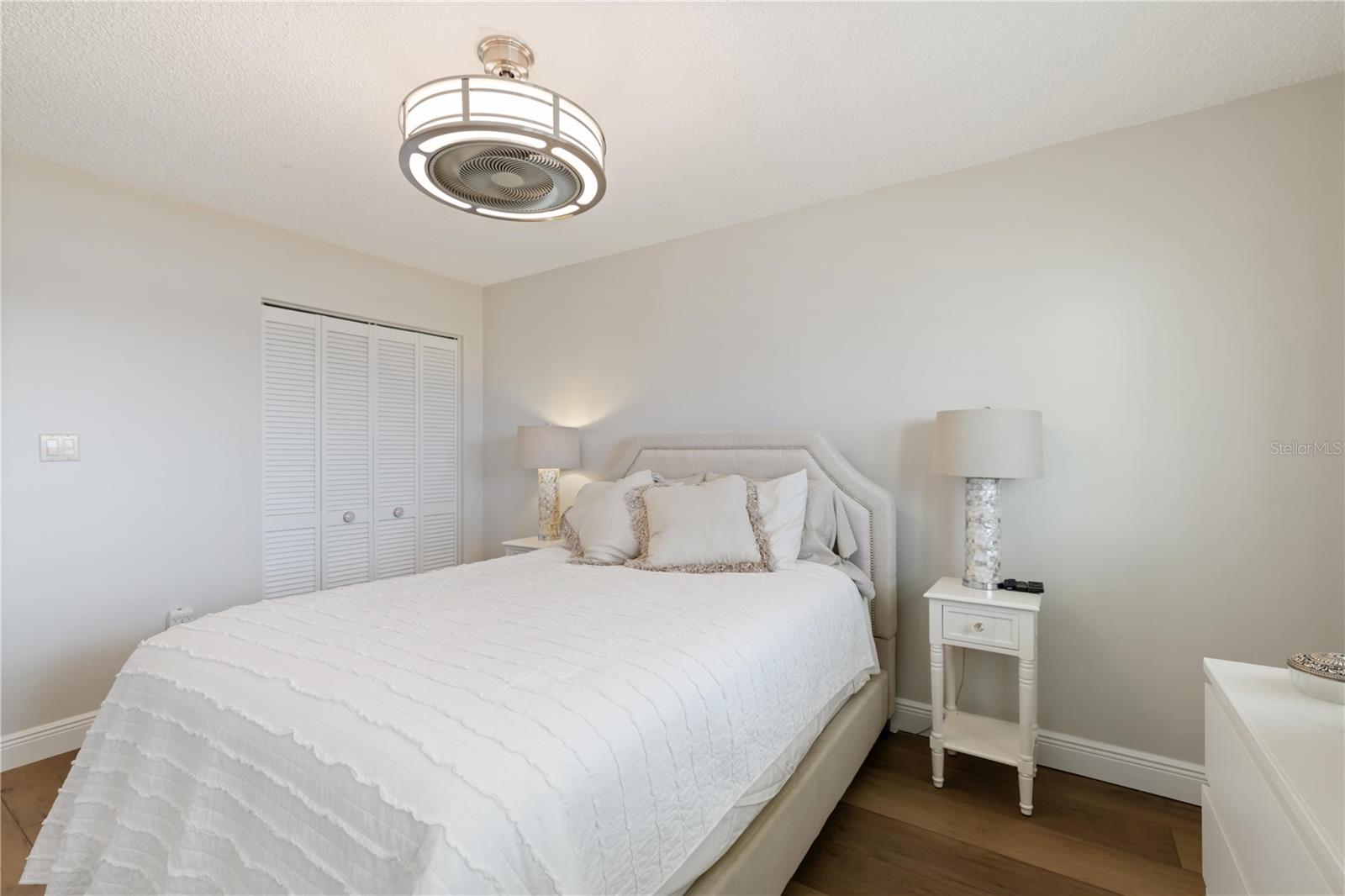 Image 33 of 55 For 1500 Park Beach Circle 6c