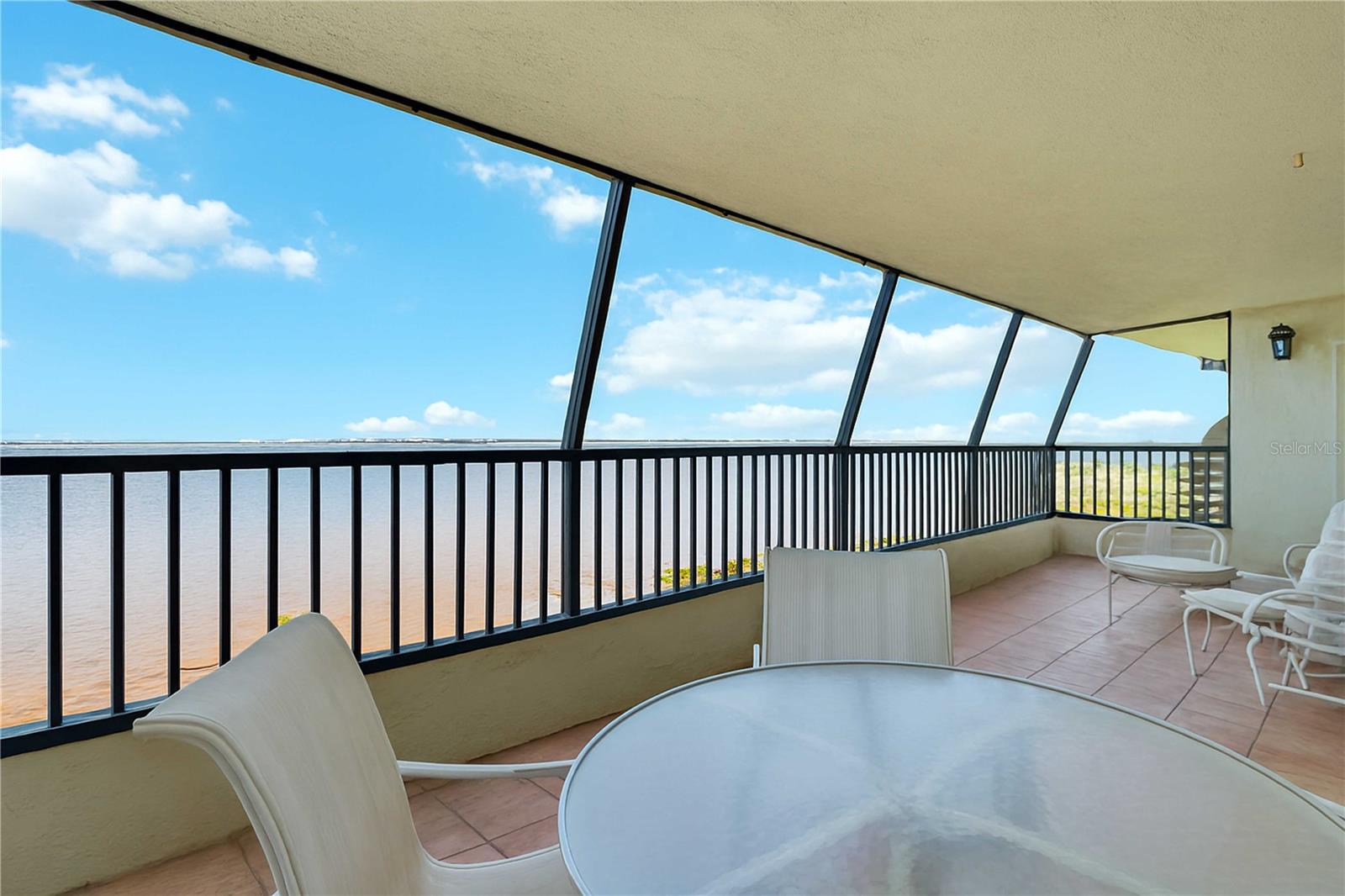 Image 37 of 55 For 1500 Park Beach Circle 6c