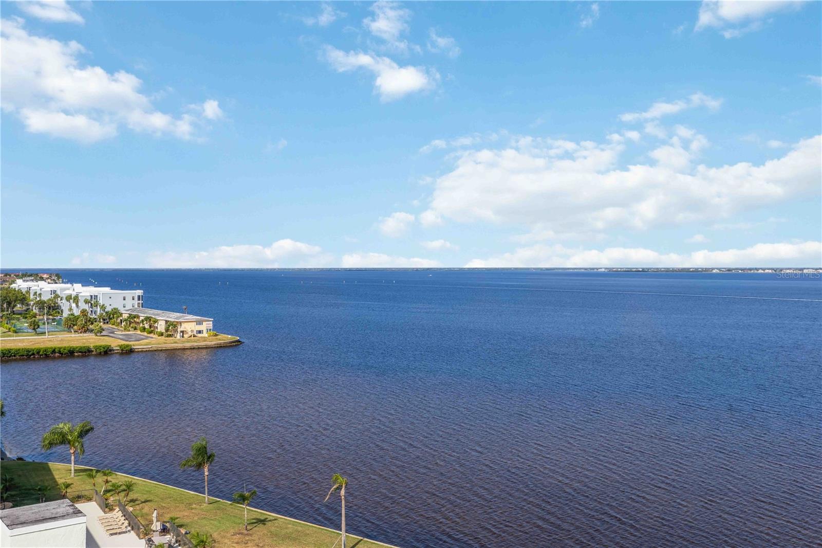 Image 40 of 55 For 1500 Park Beach Circle 6c