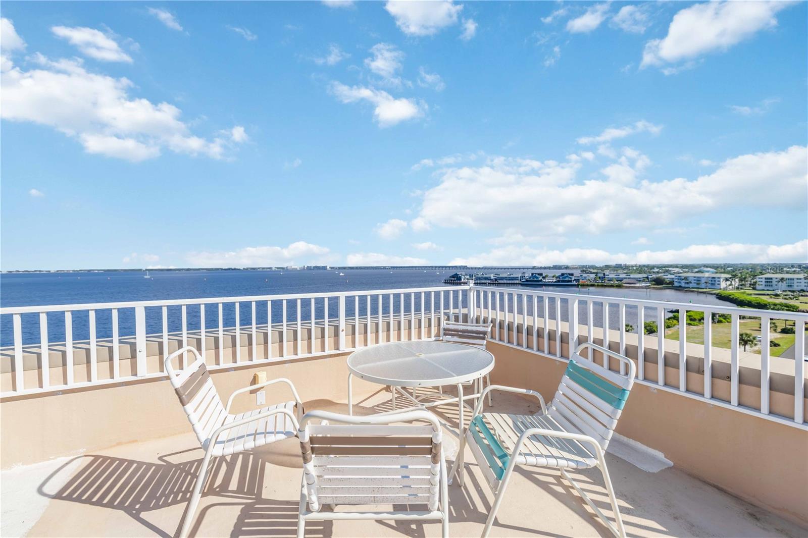 Image 43 of 55 For 1500 Park Beach Circle 6c