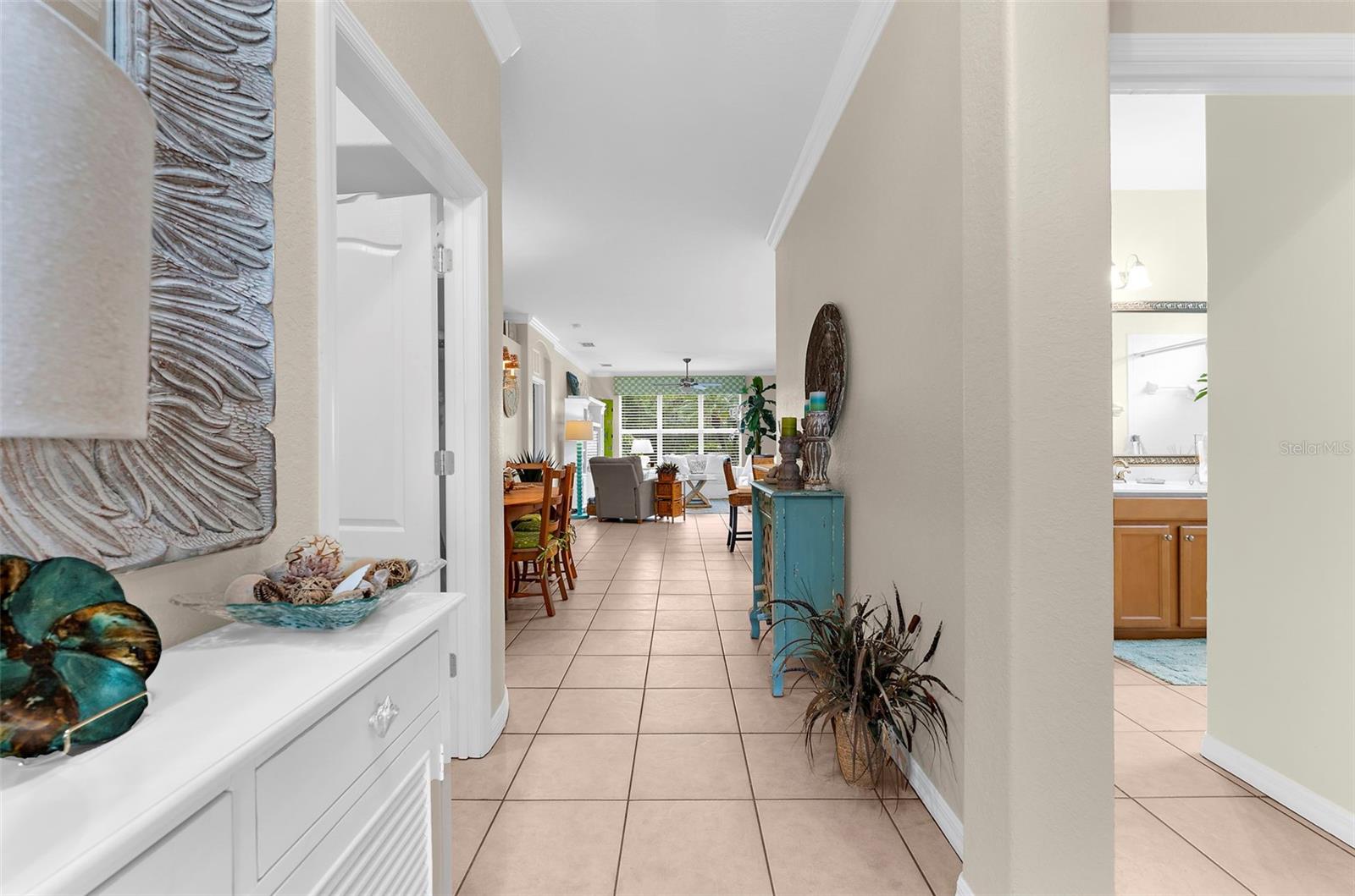 Image 2 of 48 For 1719 Scarlett Avenue