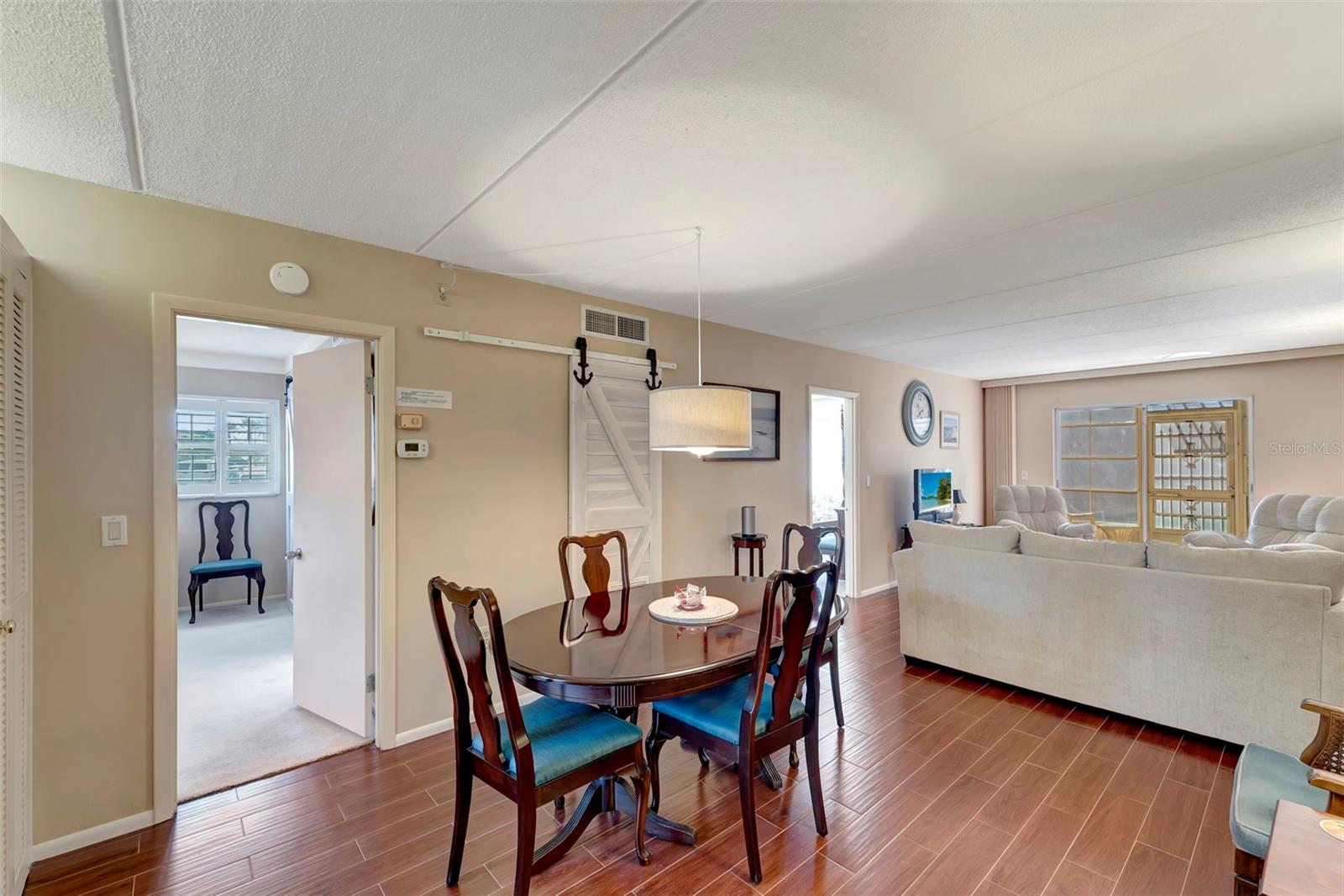 Image 3 of 30 For 649 Tamiami Trail S 107