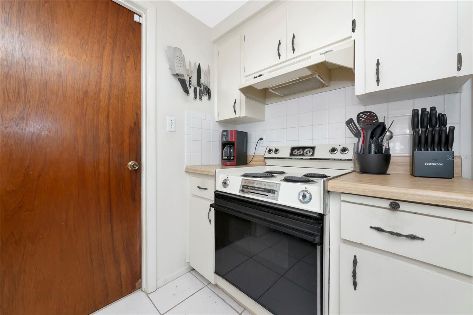 Image 16 of 44 For 4221 Alna Way