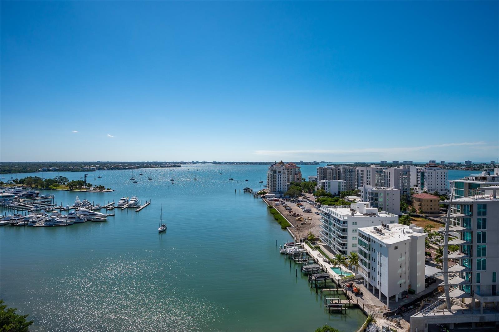 Image 31 of 34 For 1111 Gulfstream Avenue 16f