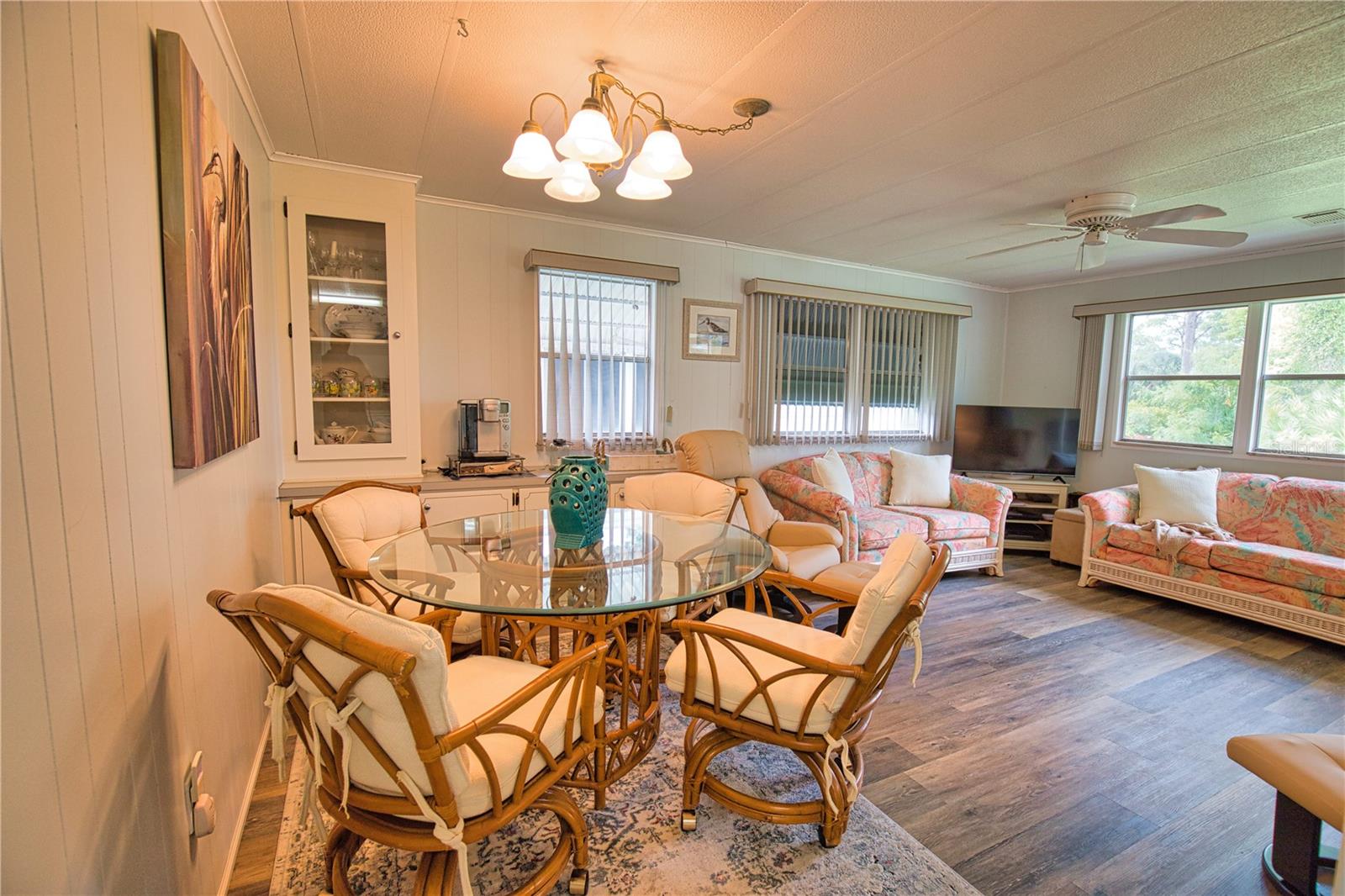 Image 28 of 35 For 236 Fiji Circle