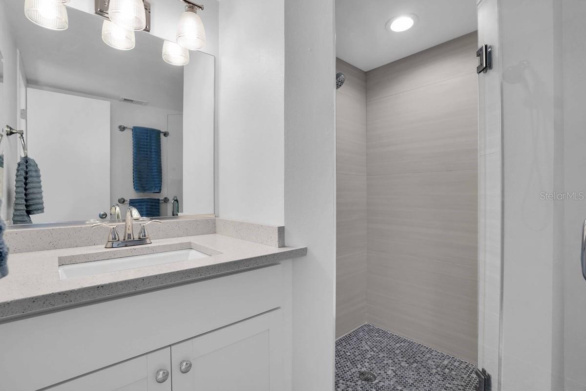 Image 11 of 26 For 501 Parkdale Mews 501