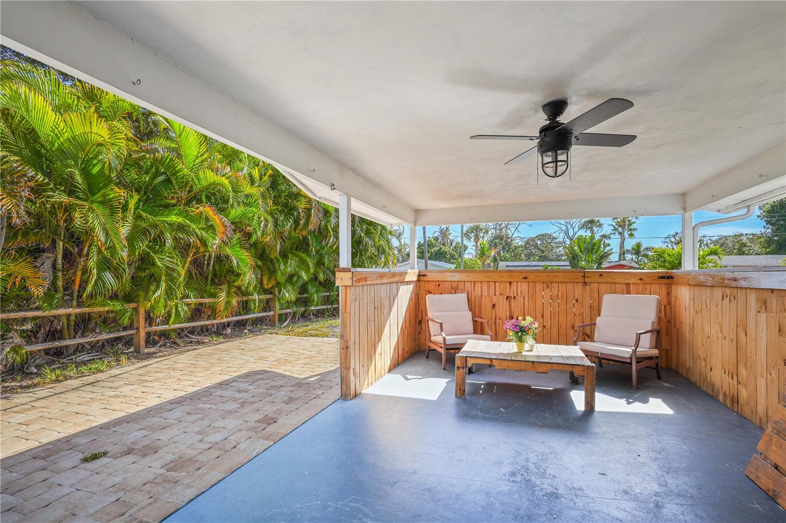 Image 22 of 30 For 180 Horton Avenue