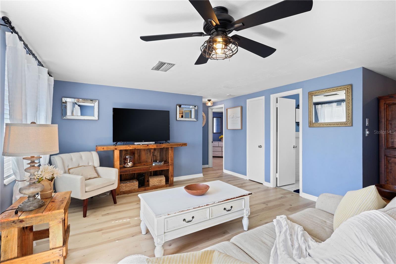 Image 3 of 30 For 180 Horton Avenue