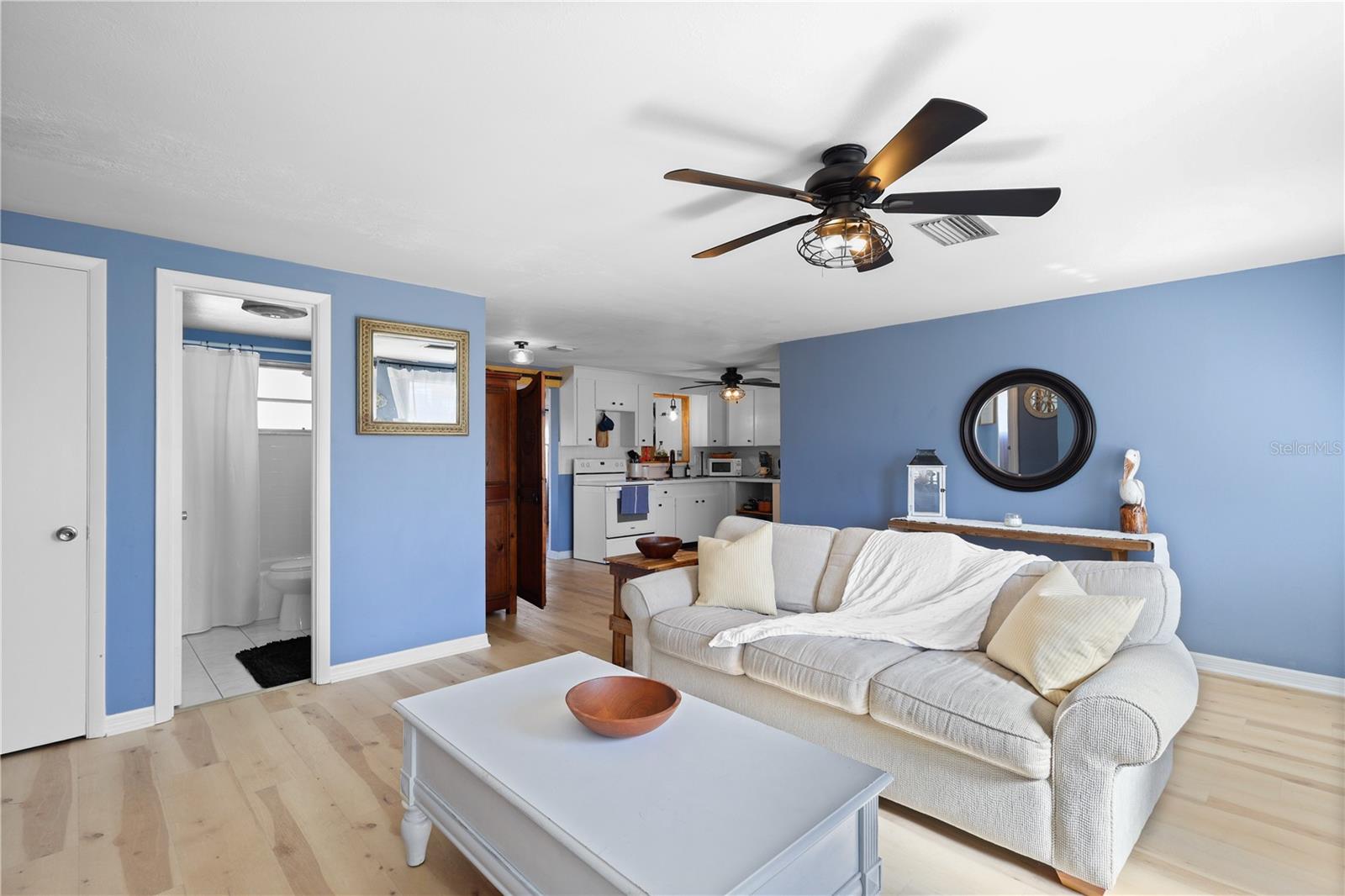 Image 4 of 30 For 180 Horton Avenue