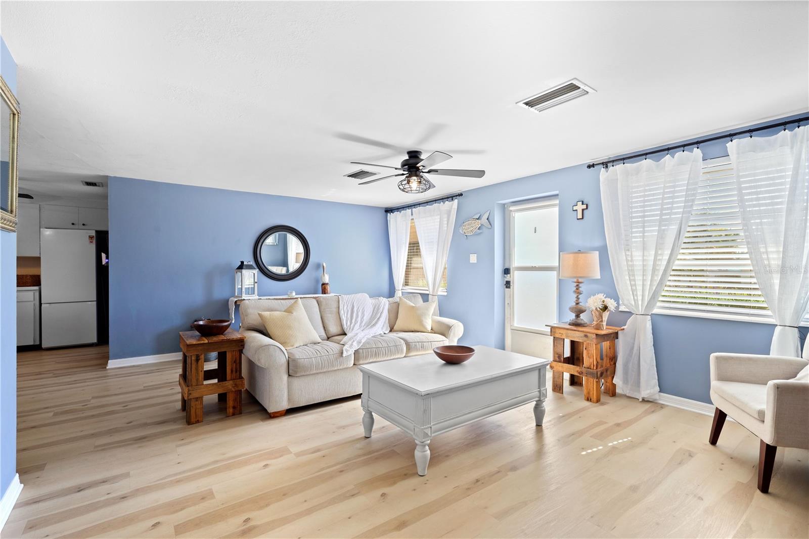 Image 5 of 30 For 180 Horton Avenue