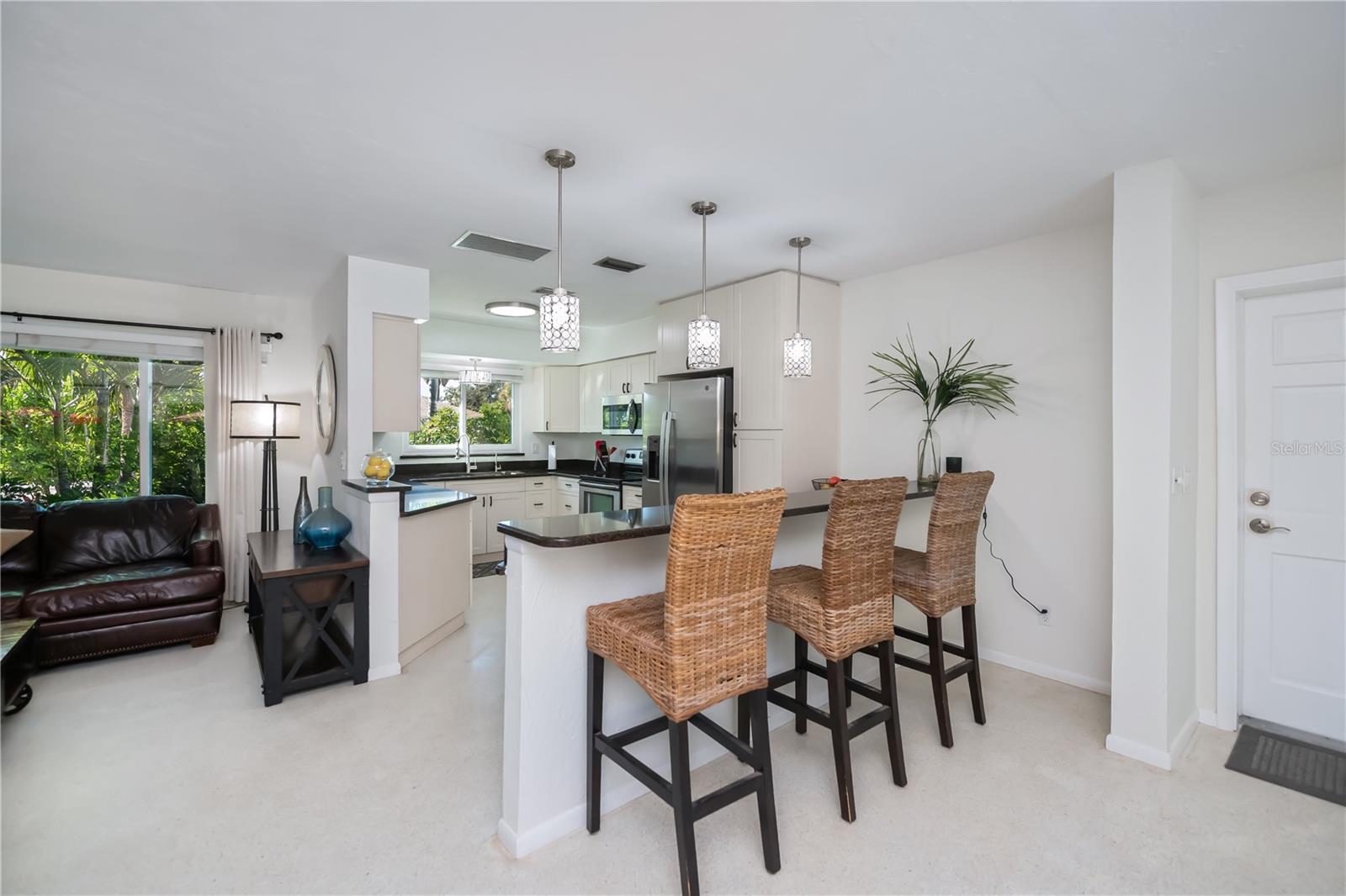 Image 16 of 72 For 730 Treasure Road