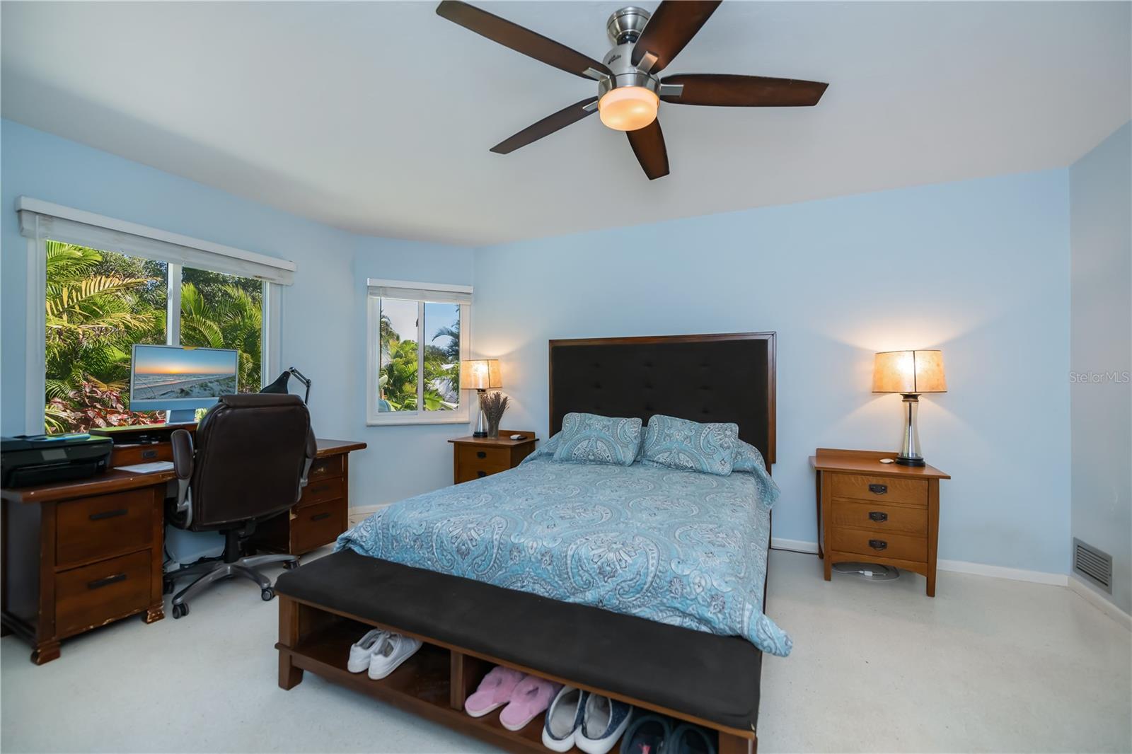 Image 23 of 72 For 730 Treasure Road