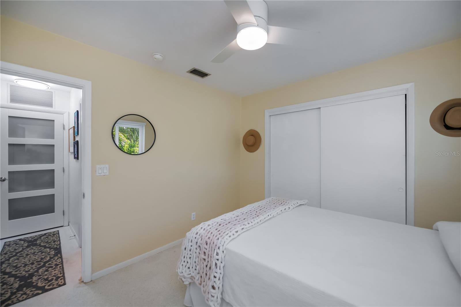 Image 33 of 72 For 730 Treasure Road