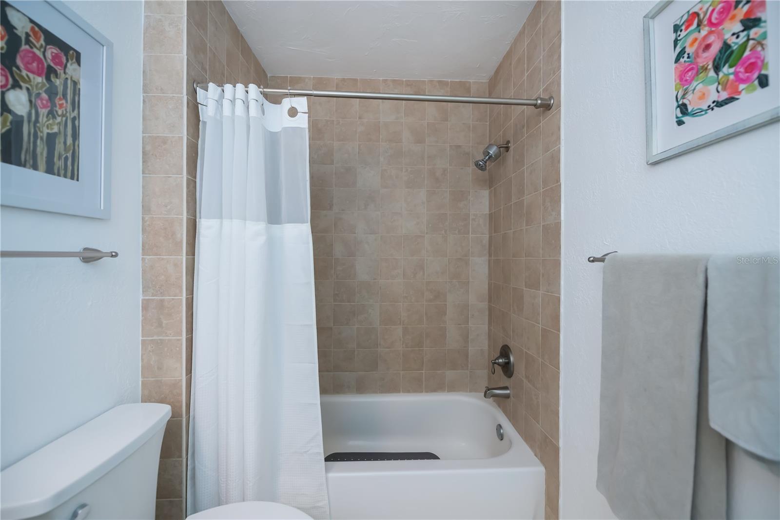 Image 35 of 72 For 730 Treasure Road