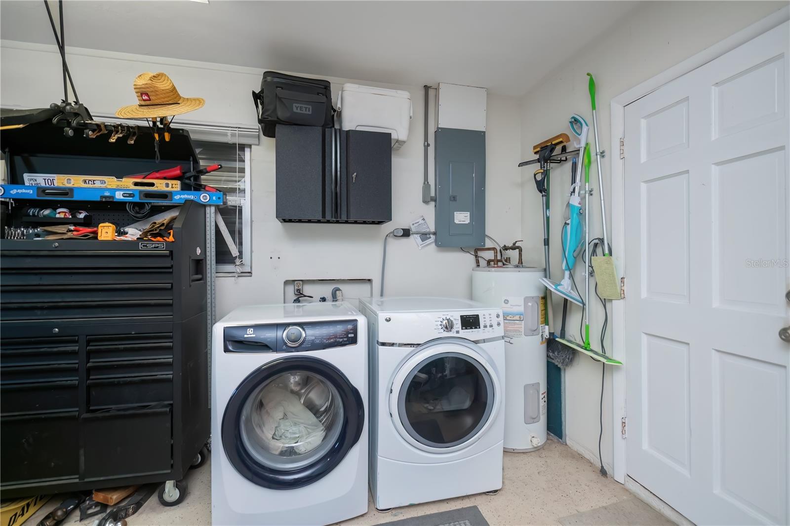 Image 36 of 72 For 730 Treasure Road