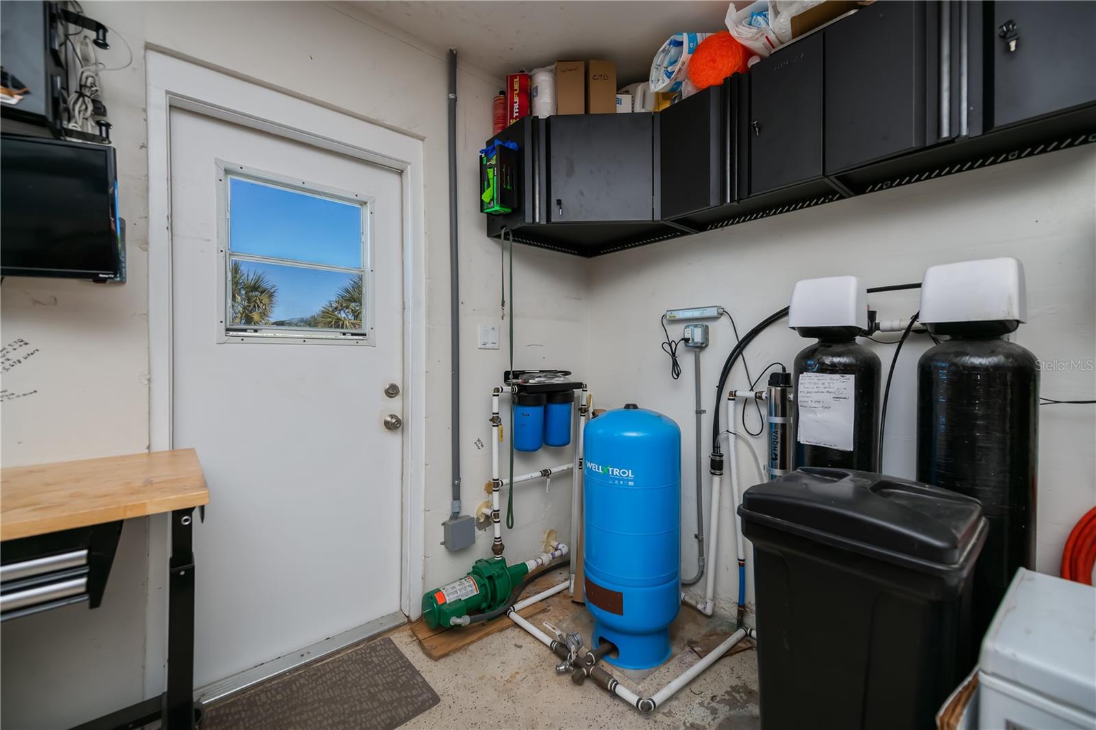 Image 38 of 72 For 730 Treasure Road