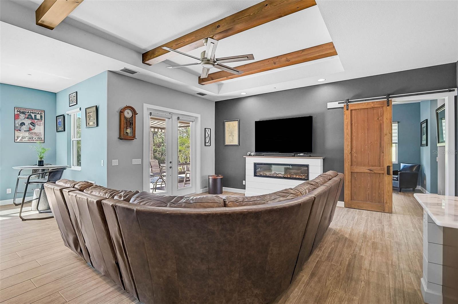 Image 11 of 59 For 2647 Carmela Avenue