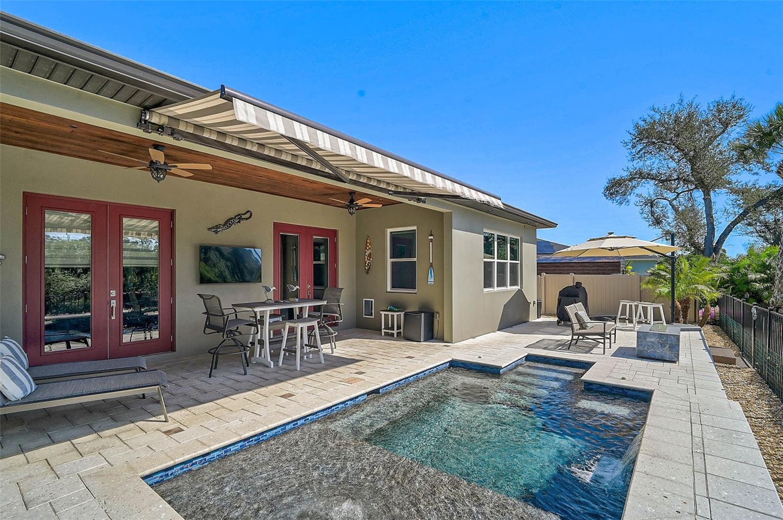 Image 34 of 59 For 2647 Carmela Avenue