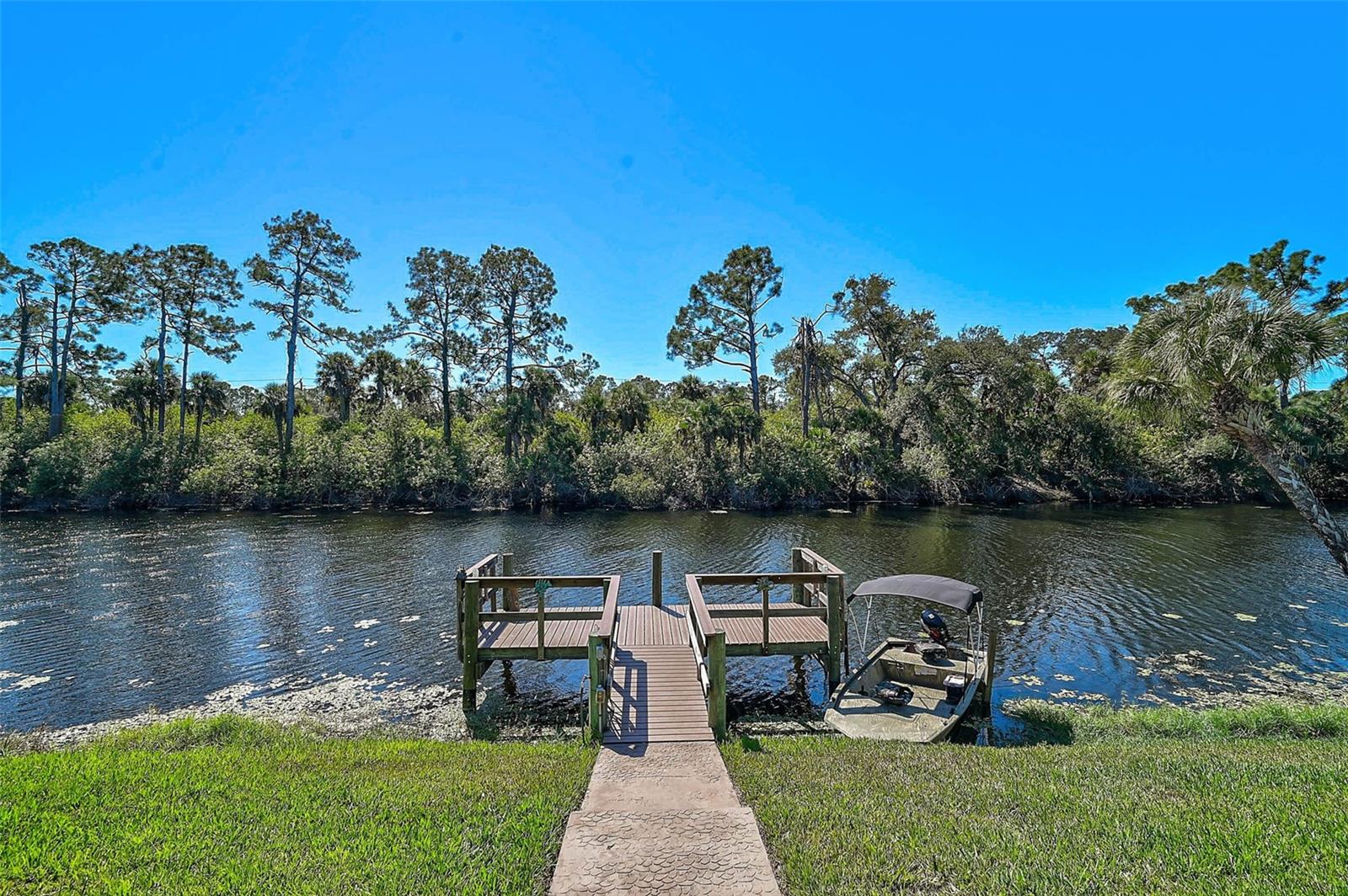 Image 40 of 59 For 2647 Carmela Avenue