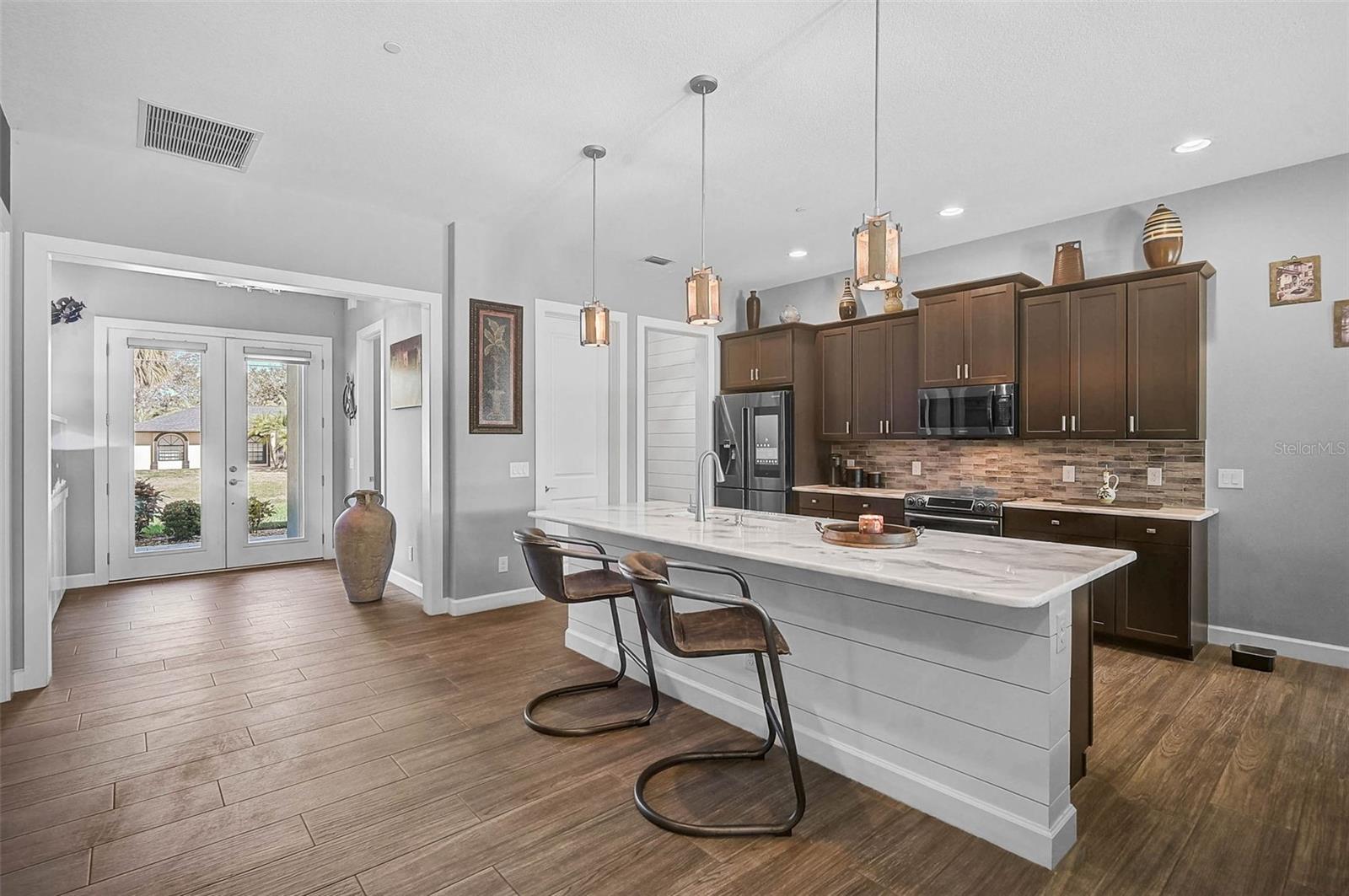 Image 8 of 59 For 2647 Carmela Avenue