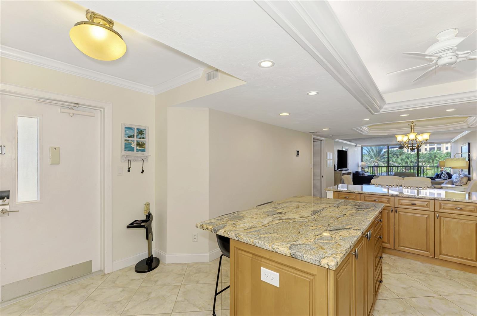 Image 21 of 74 For 5790 Midnight Pass Road 209