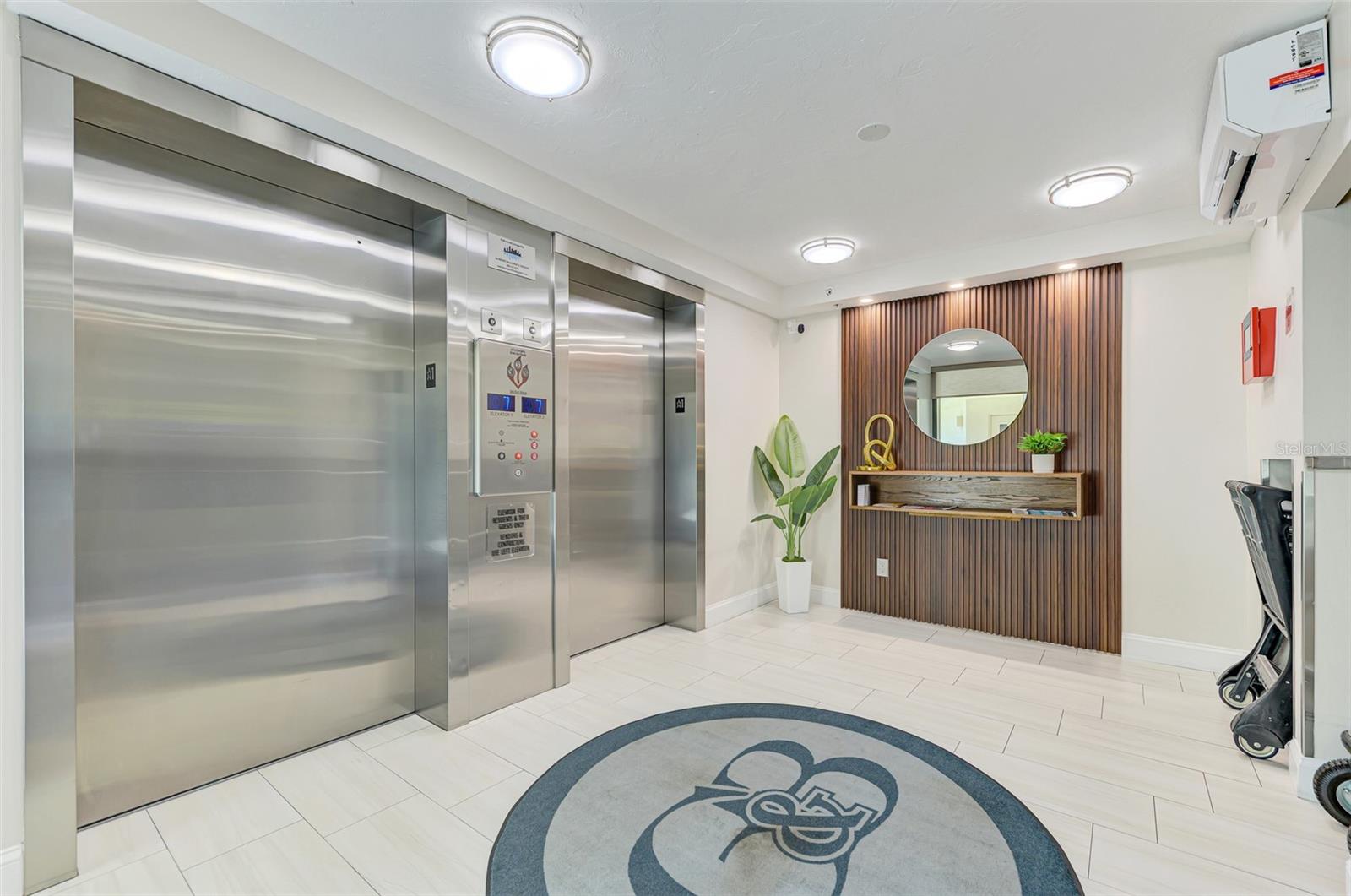 Image 50 of 74 For 5790 Midnight Pass Road 209