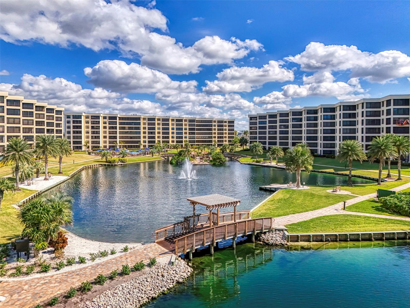 Image 58 of 74 For 5790 Midnight Pass Road 209