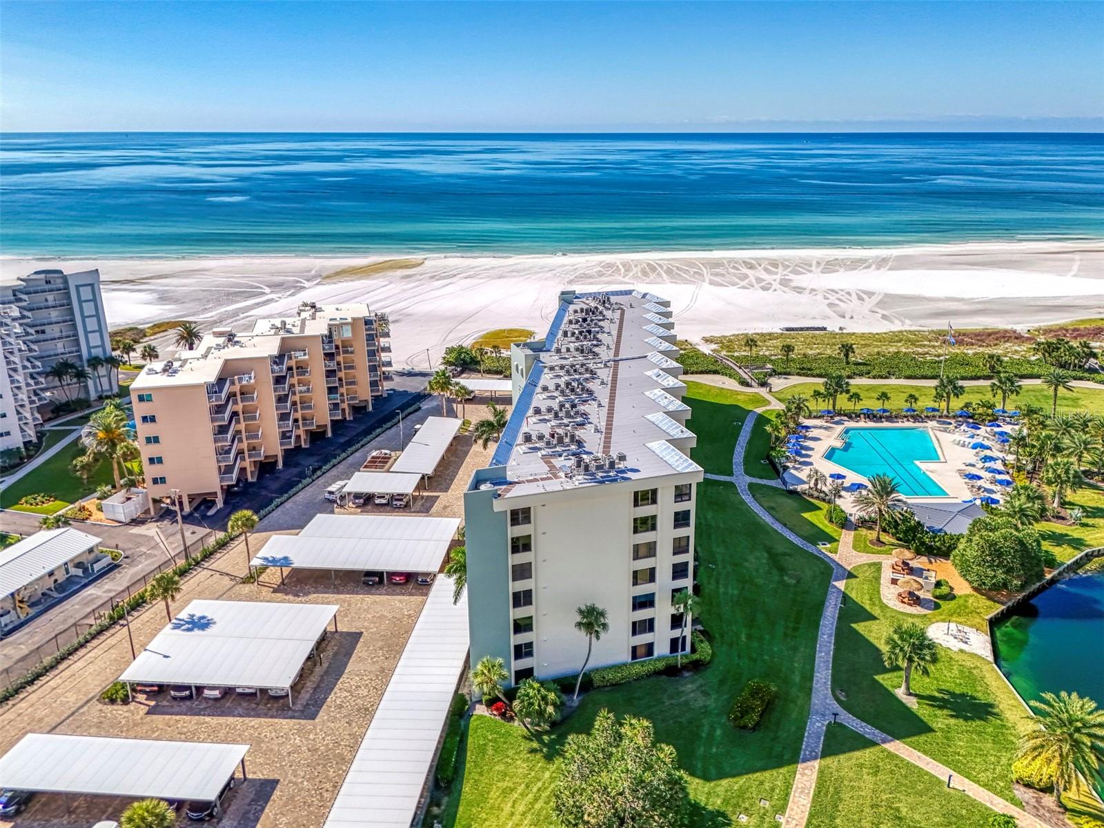 Image 68 of 74 For 5790 Midnight Pass Road 209