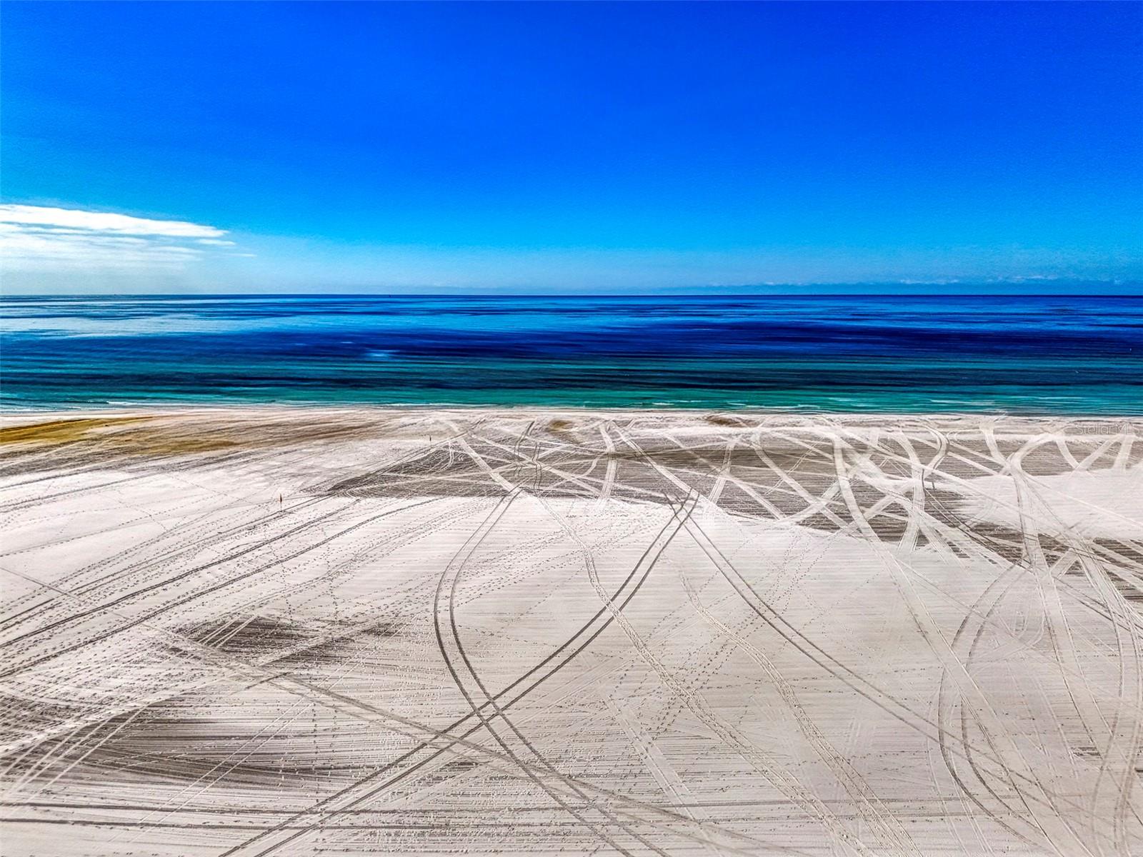 Image 70 of 74 For 5790 Midnight Pass Road 209