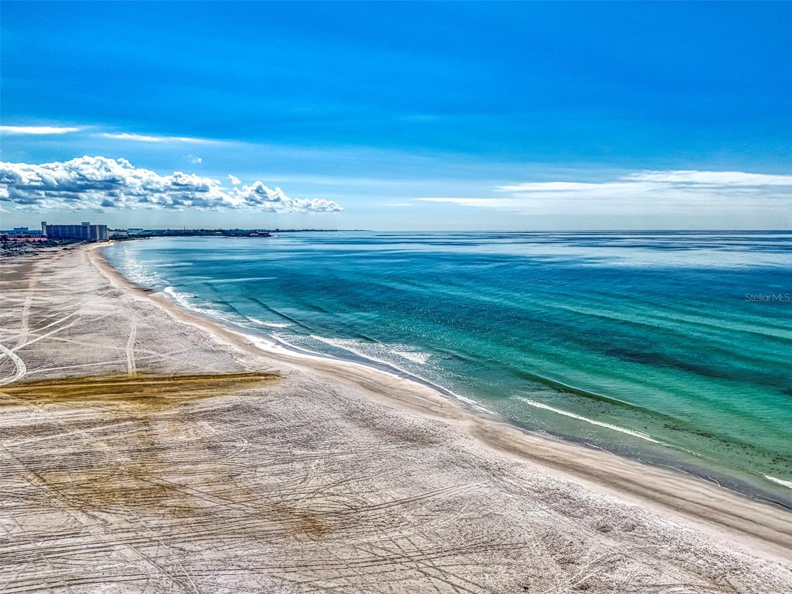 Image 72 of 74 For 5790 Midnight Pass Road 209