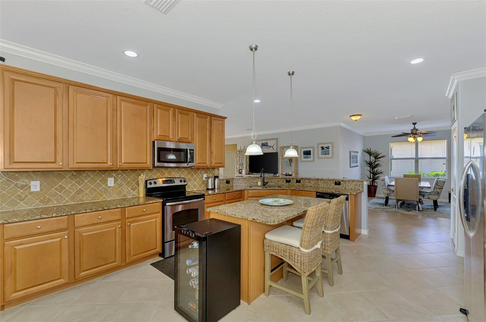 Image 22 of 98 For 1979 Mesic Hammock Way