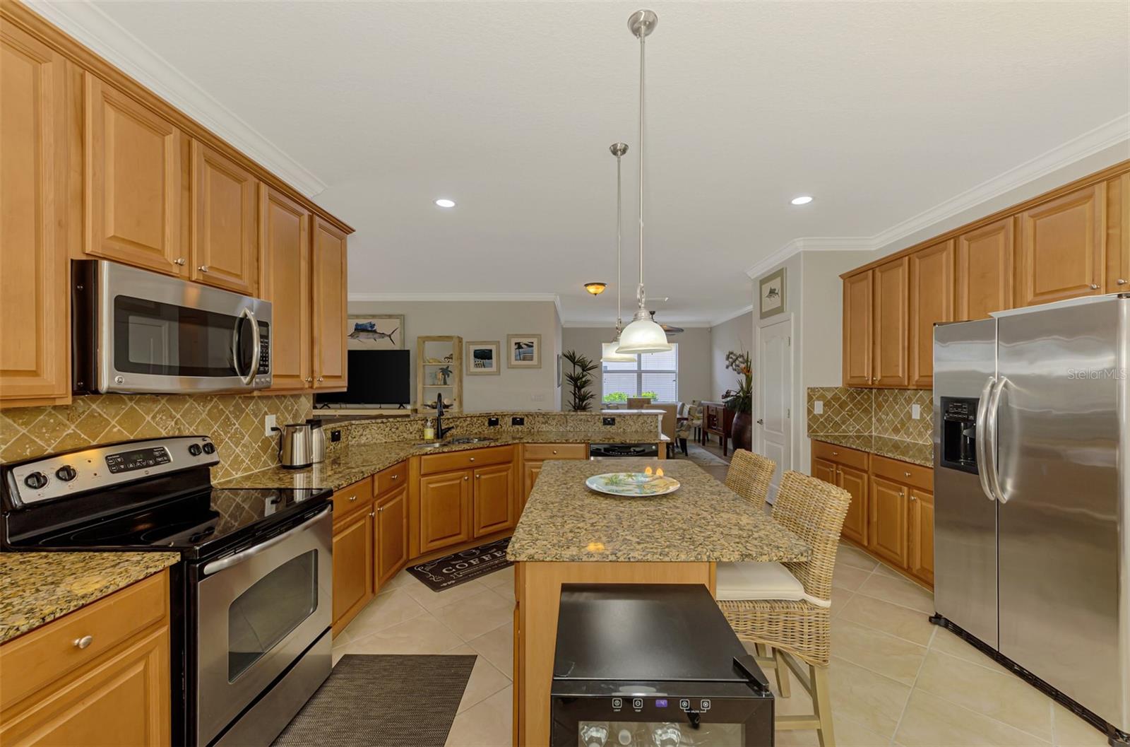 Image 23 of 98 For 1979 Mesic Hammock Way