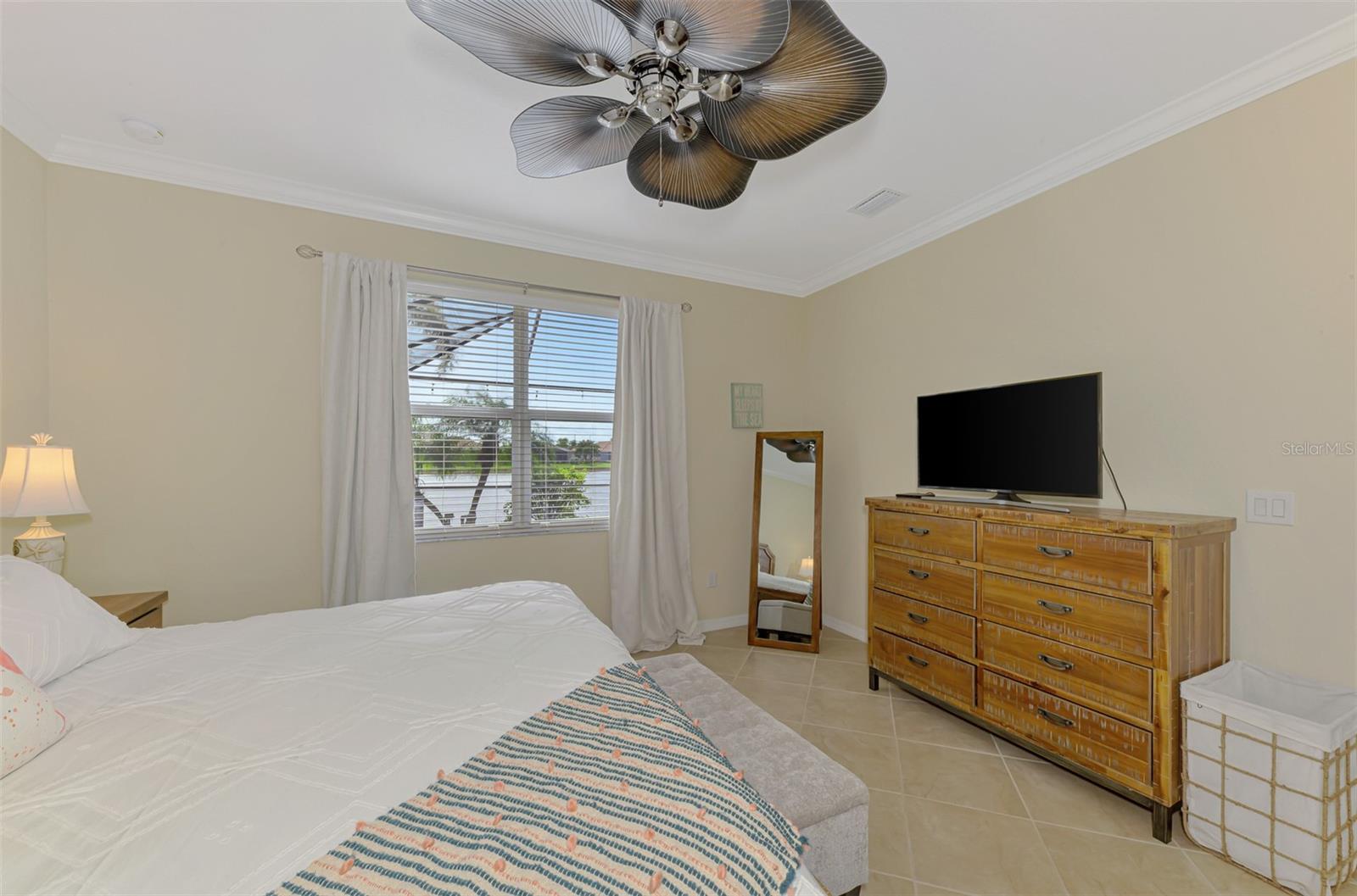 Image 37 of 98 For 1979 Mesic Hammock Way