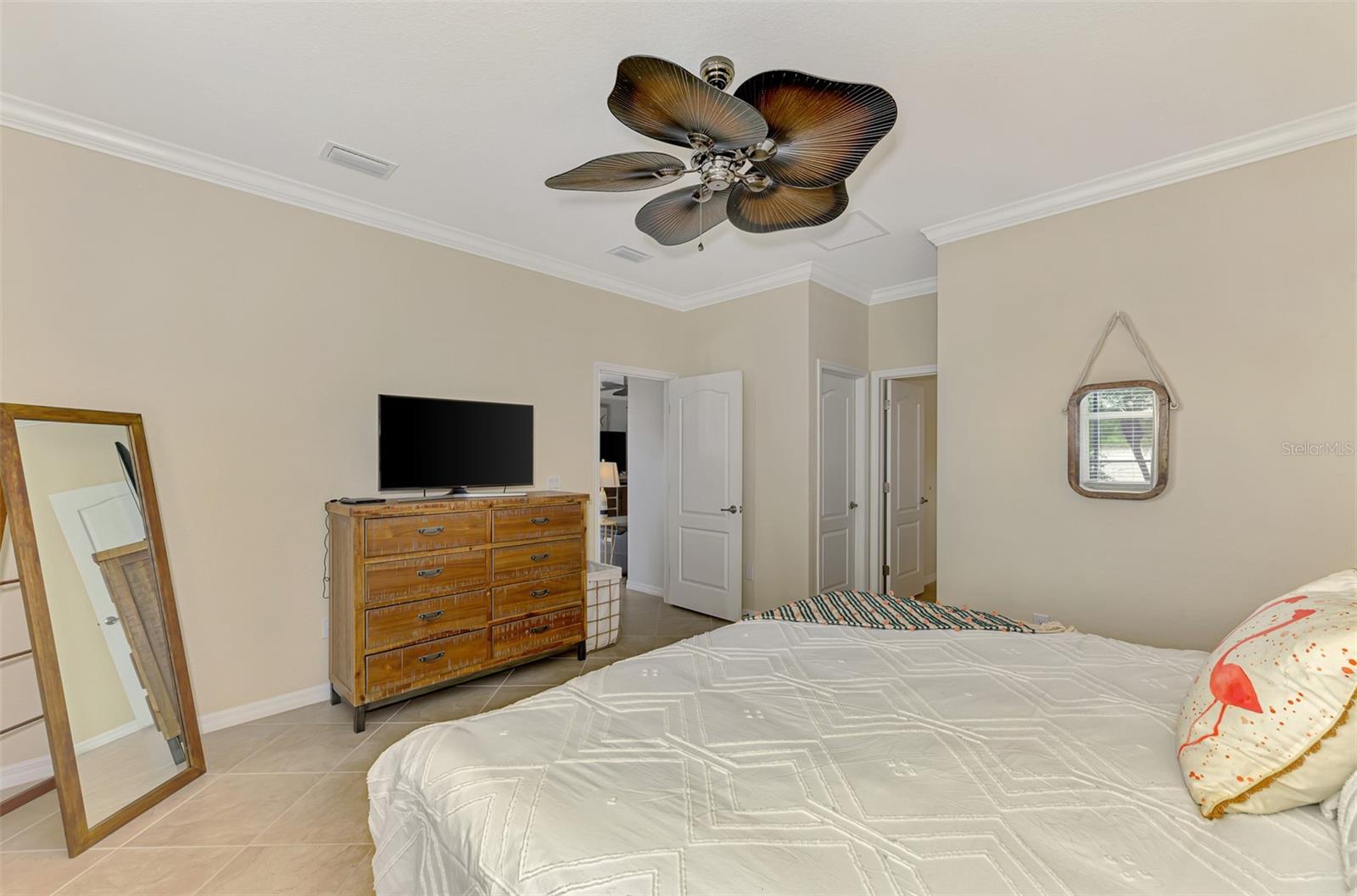 Image 39 of 98 For 1979 Mesic Hammock Way