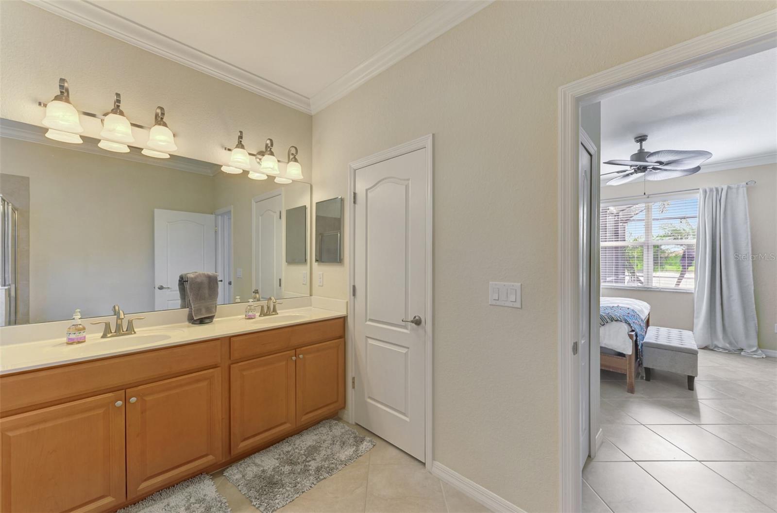 Image 43 of 98 For 1979 Mesic Hammock Way