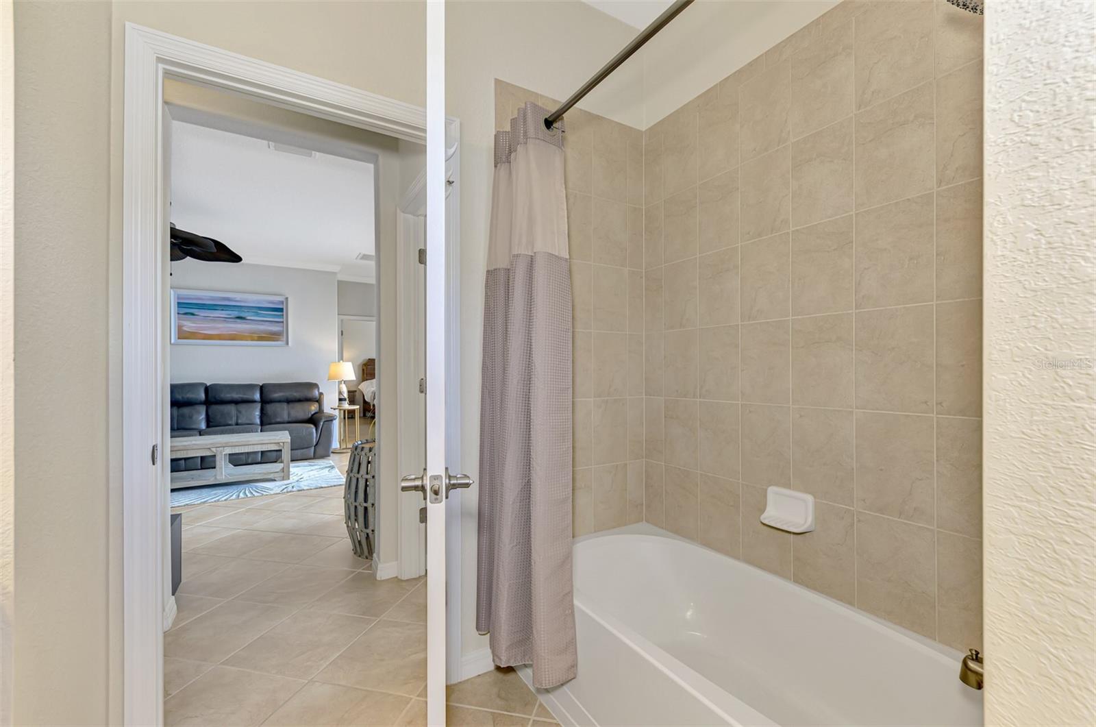 Image 47 of 98 For 1979 Mesic Hammock Way