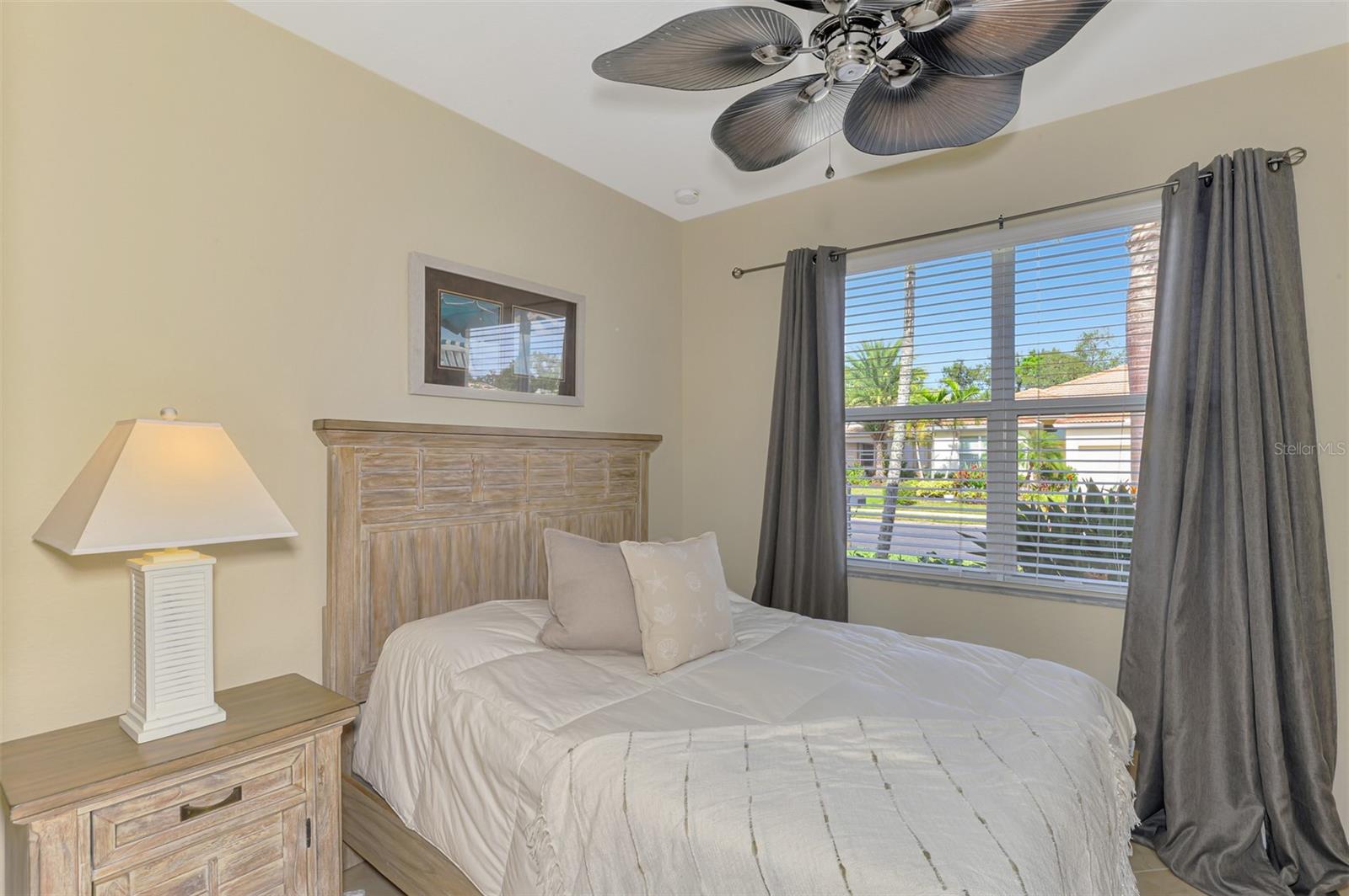 Image 50 of 98 For 1979 Mesic Hammock Way