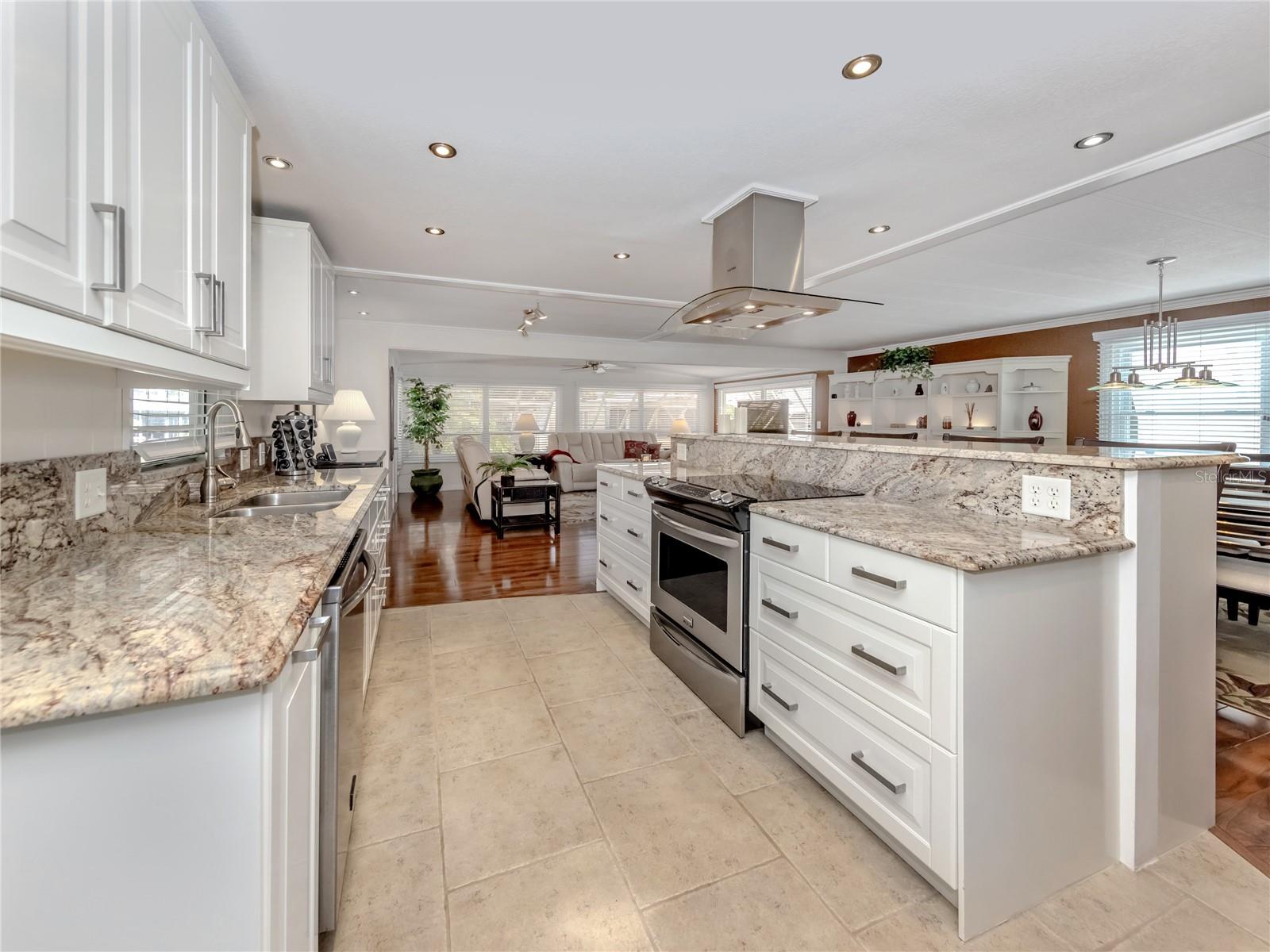 Image 11 of 68 For 5 Esplanade Street