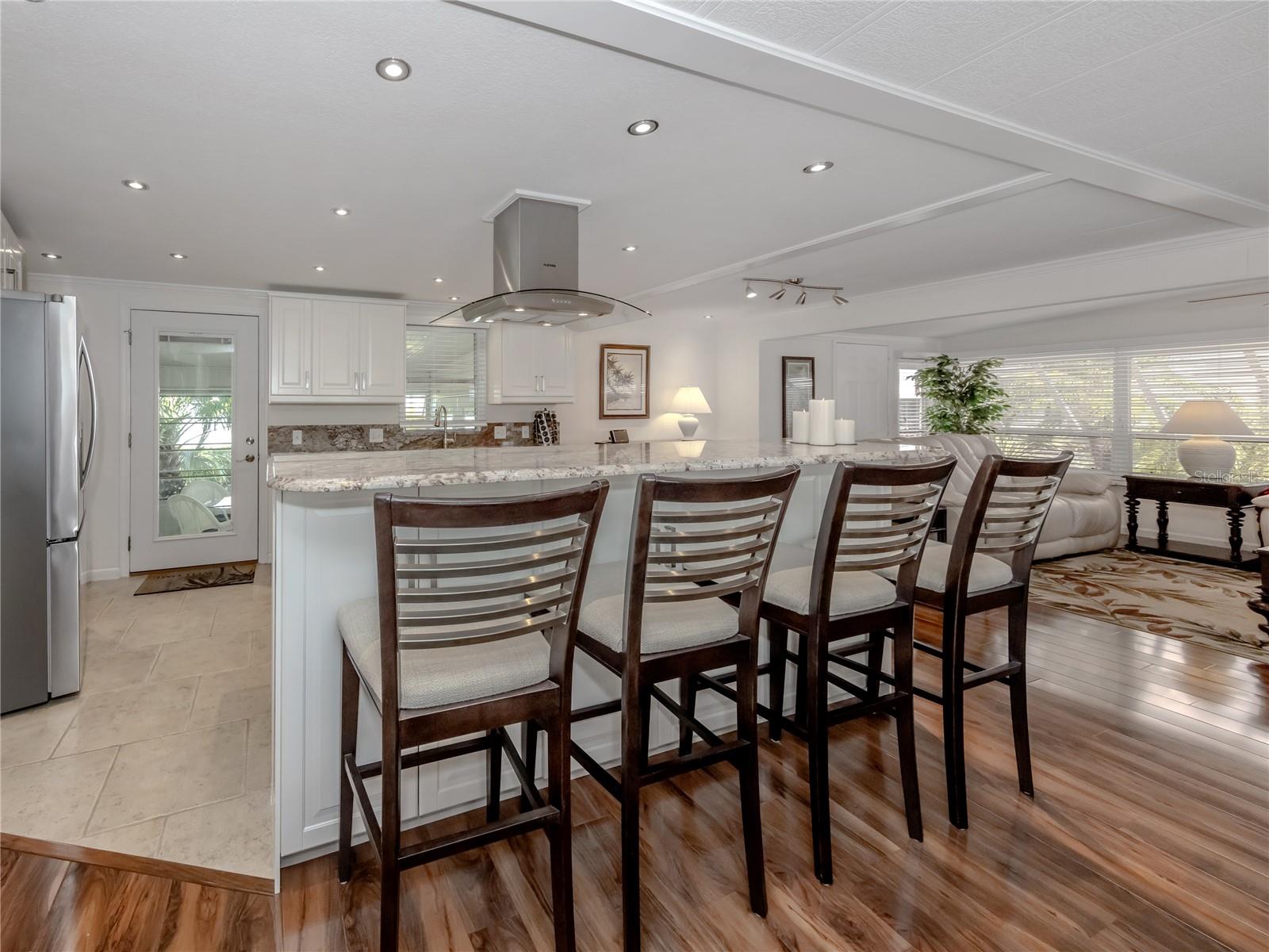 Image 14 of 68 For 5 Esplanade Street