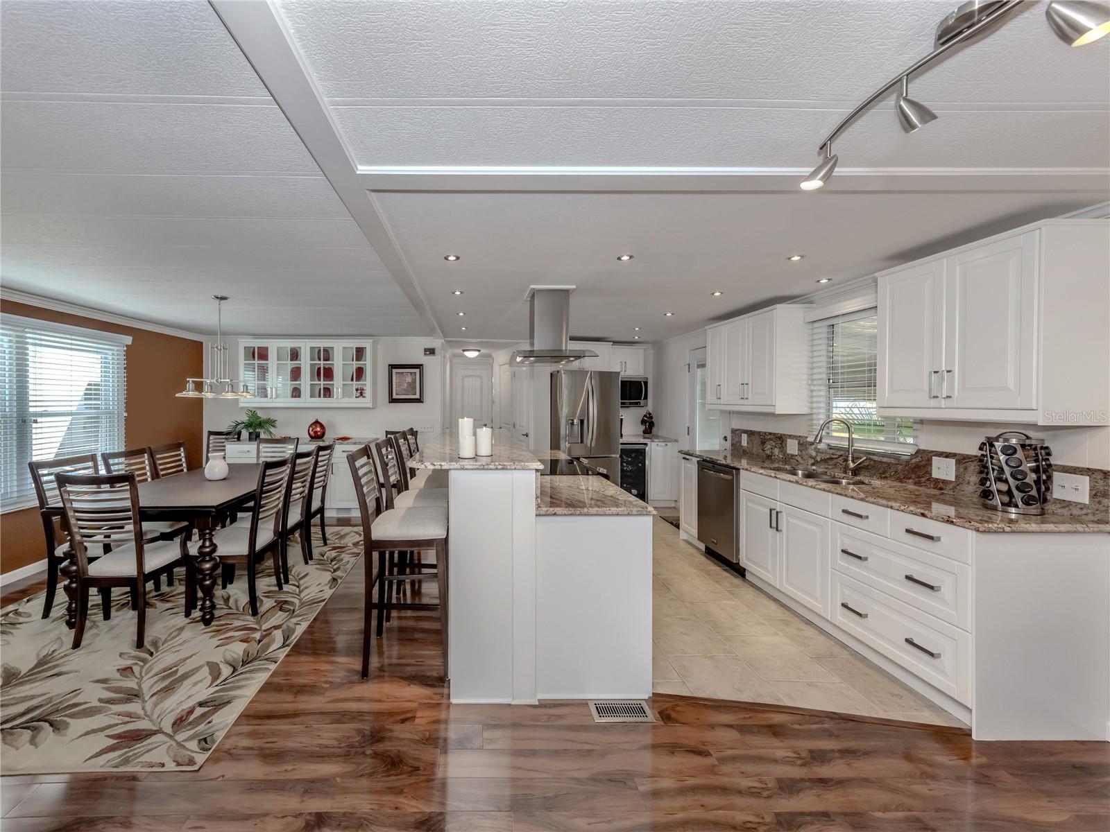 Image 16 of 68 For 5 Esplanade Street