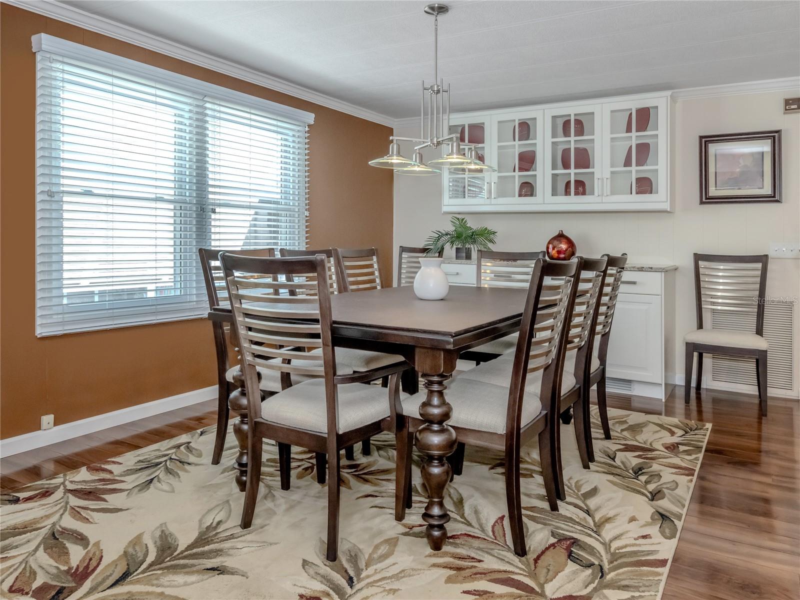 Image 17 of 68 For 5 Esplanade Street